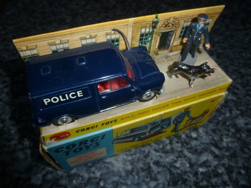 Corgi toys bmc - toys, police