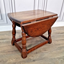 Vintage Oak Side Table – Drop Leaf Coffee – Turned Legs – Rustic Country Antique