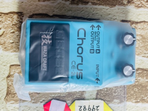 Boss chorus waza craft - ce-2w,