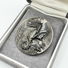 Vintage Silver Tone Embossed Seahorse Brooch Lapel Pin Badge Sea Retro Kitsch