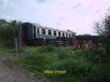 Photo 6x4 Disused railway carriage, South Meadow Lane Cricklade A disused c2014