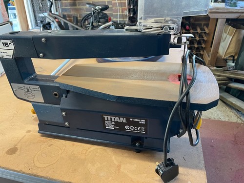 Titan electric scroll - scroll, saw