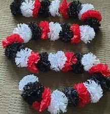 Black white red - black,,