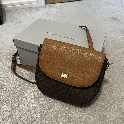 Michael kors monogram small - michael,