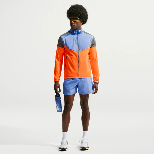 Medium nike miler - medium,