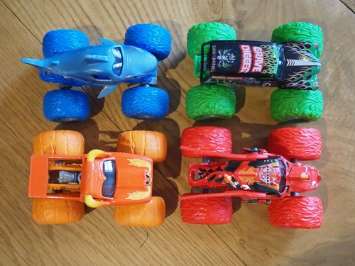Monster jam - monster, trucks