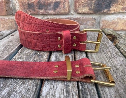 Red crocodile look buffalo - red,