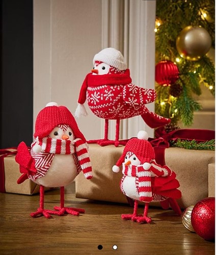 Red dressed robin christmas - red,
