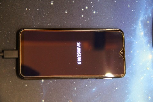 Samsung galaxy a20e 32gb - samsung,