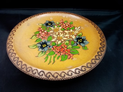 Reuge wooden handpainted - wooden,