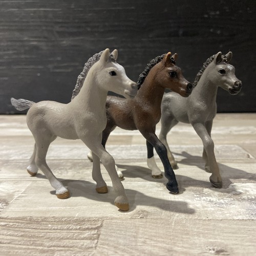 Schleich arabian foals - x,