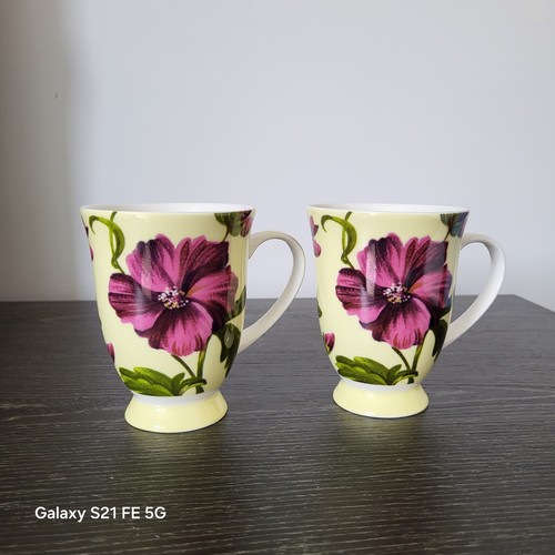 Guildcrest floral mugs - 2x,