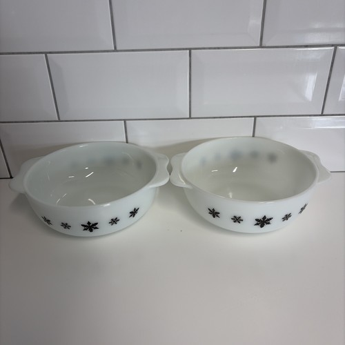 Pair vintage retro pyrex - retro,