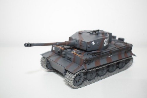 C16 minichamps - 1:35,