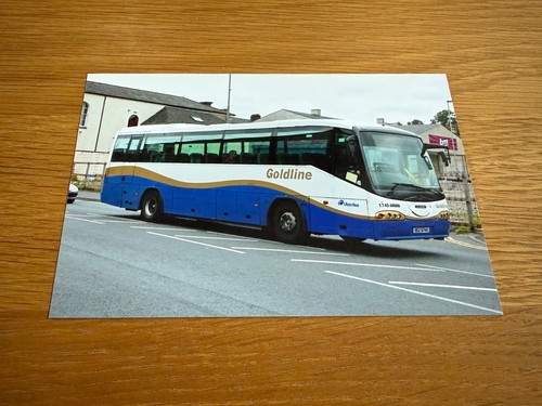 Ulsterbus 1745 - 6745),