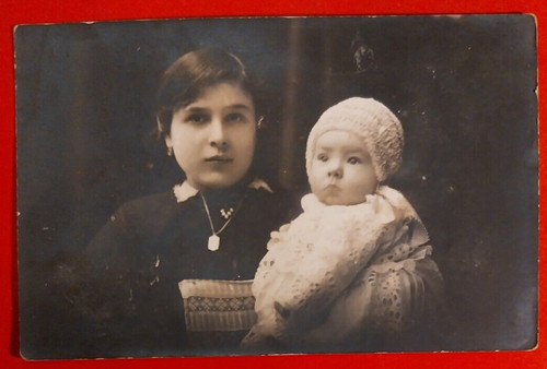 Postcard woman and girl - woman, lace