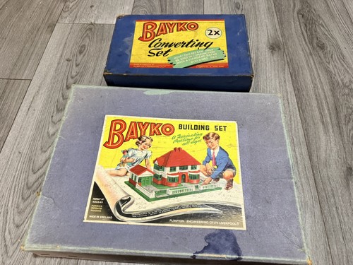 Vintage bayko building set - building,