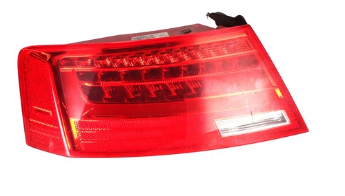 8t0945095h rear light left - rear,