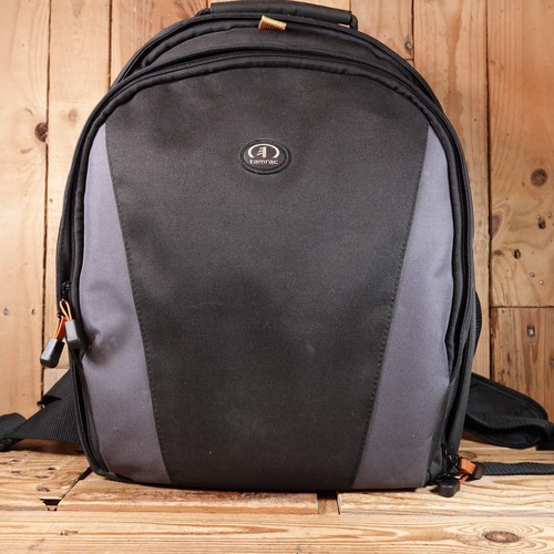 Used tamrac 4285 backpack - used,