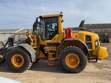 commercial vehicles lorries  volvo L90H wheel loader £82,000
