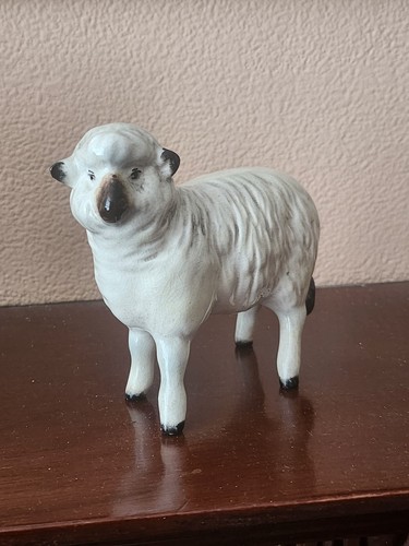 Vintage beswick sheep figure - beswick,