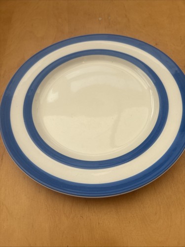 Green cornish ware plate - t.g.green,