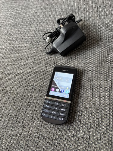 Nokia 300 asha touch type - touch,