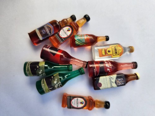Mixed dolls house - mixed,