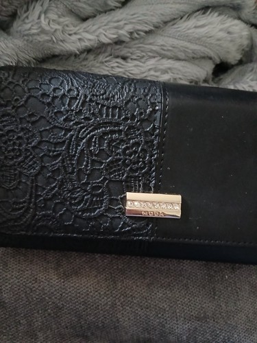Lovely ladies black purse - lovely,