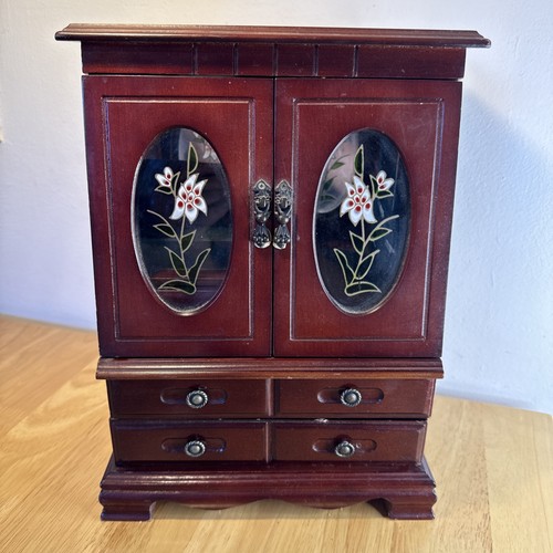 Vintage large wooden jewellery - large,