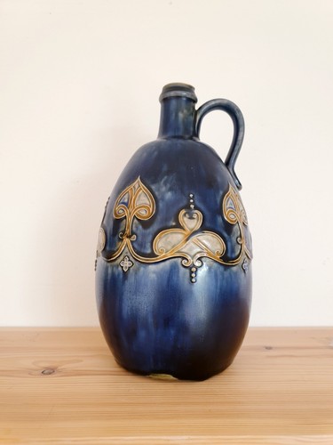 Antique royal doulton - antique,