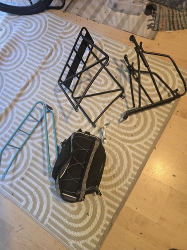 Bicycle rear rack - rear,