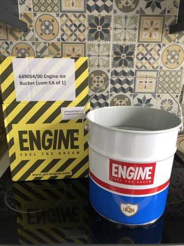 Engine gin ice - ice, pub