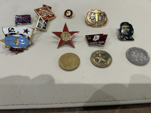 Soviet cuban badges and coins - soviet,