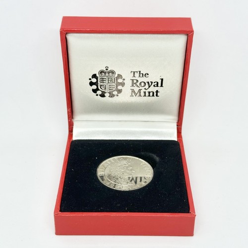 2012 royal mint queen - royal,