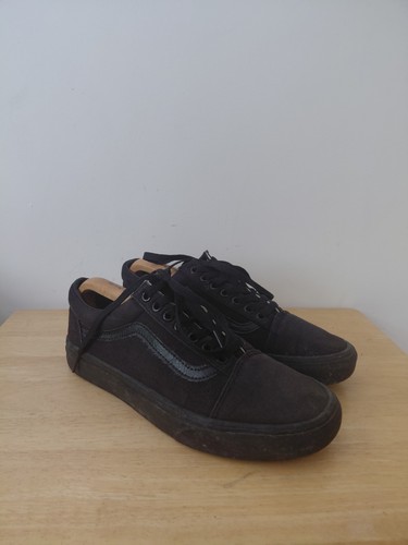 Vans off the - wall, trainers