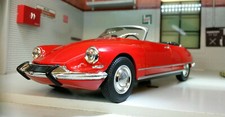 Citroen DS19 1965 Red Cabriolet 1:24 Scale Detailed Diecast Model Car ROOF DOWN