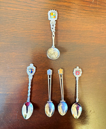 Job lot vintage collectable - job,