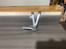 HONDA CBR 929 Fireblade Right Hand Side Pillion Foot Rest exhaust Hanger (53)