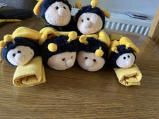 2 of Each Child’s Car Head/Neck Rests and belt protectors, very good condition 