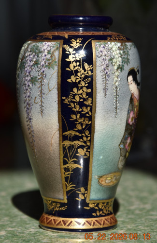 Signed antique satsuma - signed,