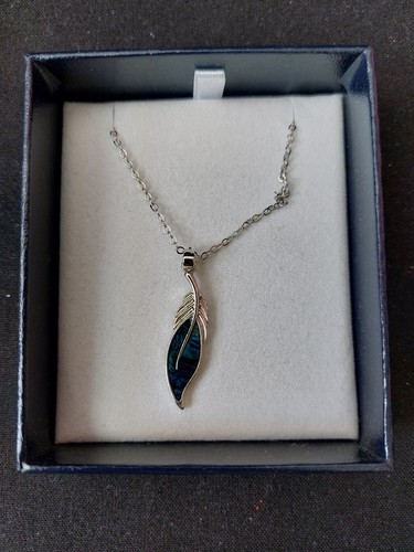 Paua shell feather necklace - paua,