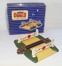 Hornby Dublo Level Crossing