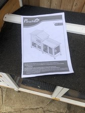 RABBIT HUTCH- PAW HUT