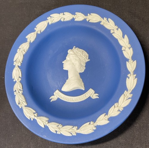 Wedgwood blue jasperware - jasperware, queen