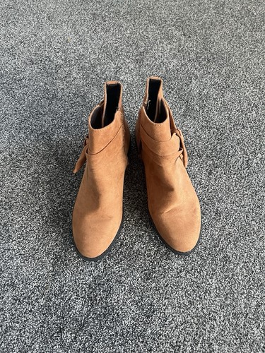 Women tan faux - faux, suede