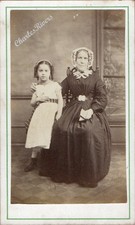 CDV WOMAN & PRETTY GIRL, HAIR RINGLETS, BONNET & DRESS VICTORIAN FASHION #D3505