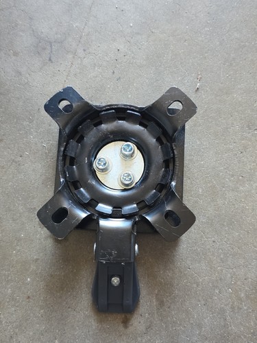 Heavy duty way locking seat - heavy,