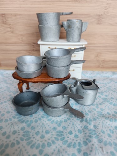 Scale cast metal huge - huge, lot