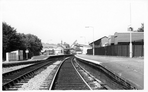 Bourne end train station - bourne,